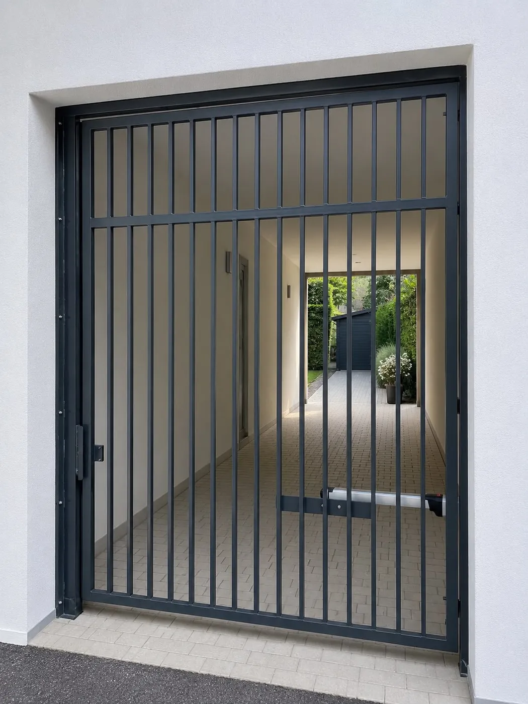 Absturzsicherung / Gittertür