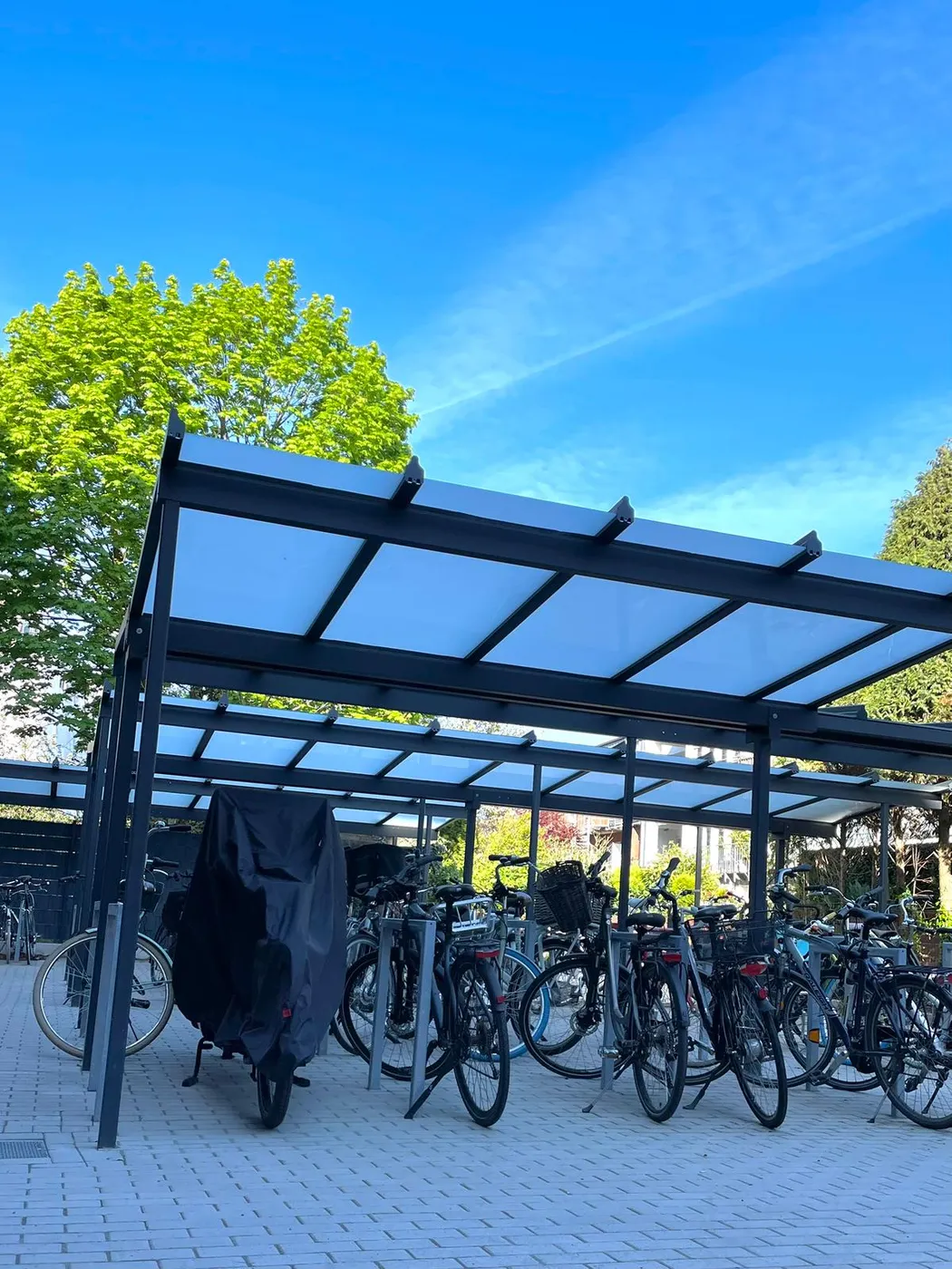Bikeport mit Glasdach